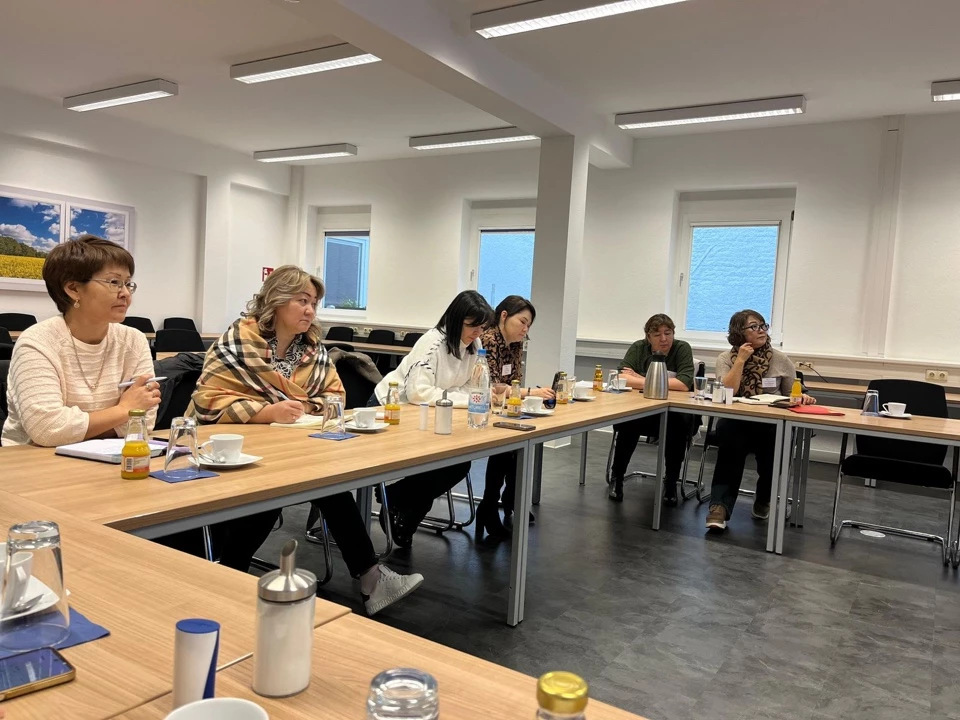 Медработники Атырауской области проходят практику в Германии